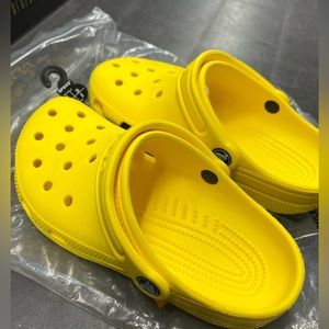 Kids crocs size 2 Brand new